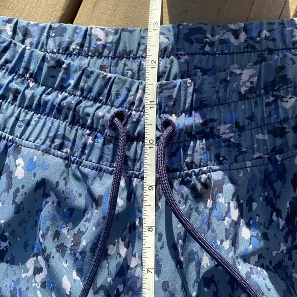 Athleta Avenue Wide Leg Crop Pants in blue print size 10 - Picture 7 of 15